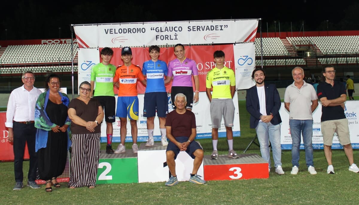 Il grande ciclismo al velodromo Servadei: il Gran premio Città di Forlì incorona i big internazionali