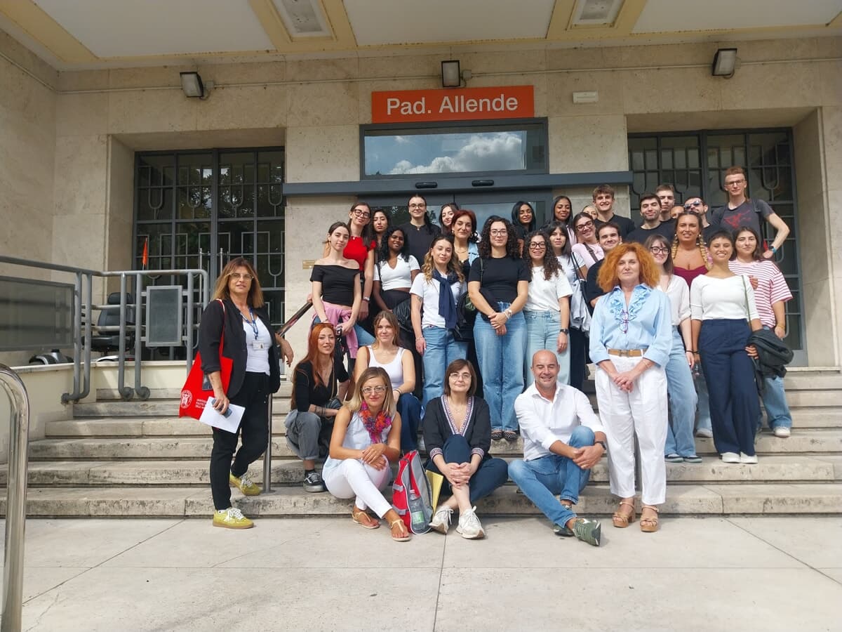 Tecnologia, robotica e umanizzazione delle cure: gli studenti di Infermieristica di Fermo scoprono le eccellenze del Morgagni-Pierantoni