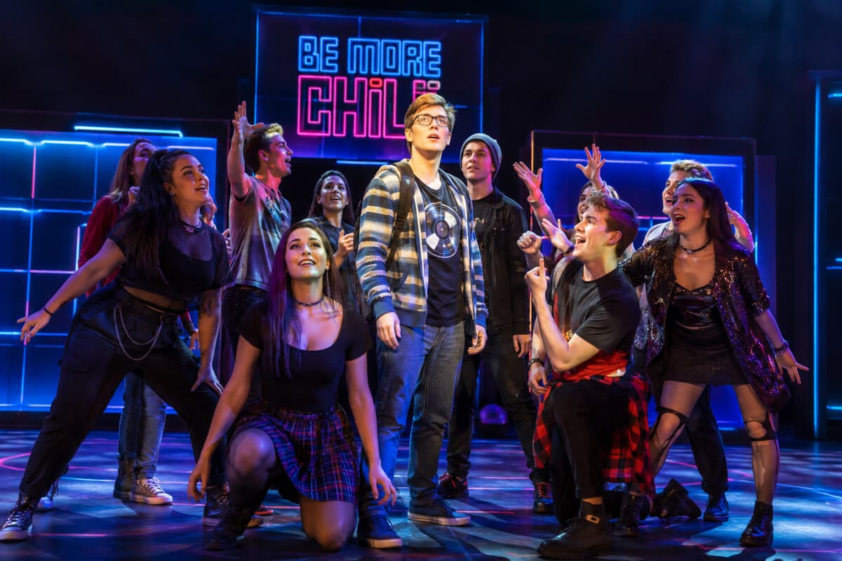 Il teatro musicale che dà voce ai giovani: alla Fabbrica delle Candele nasce "Be More Chill"