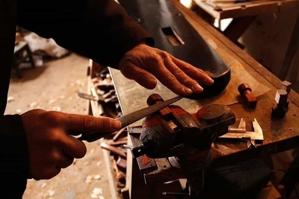 Stipendi e inflazione, svolta nel settore 'Legno arredo': aumenti minimi e scatti fino a 250 euro