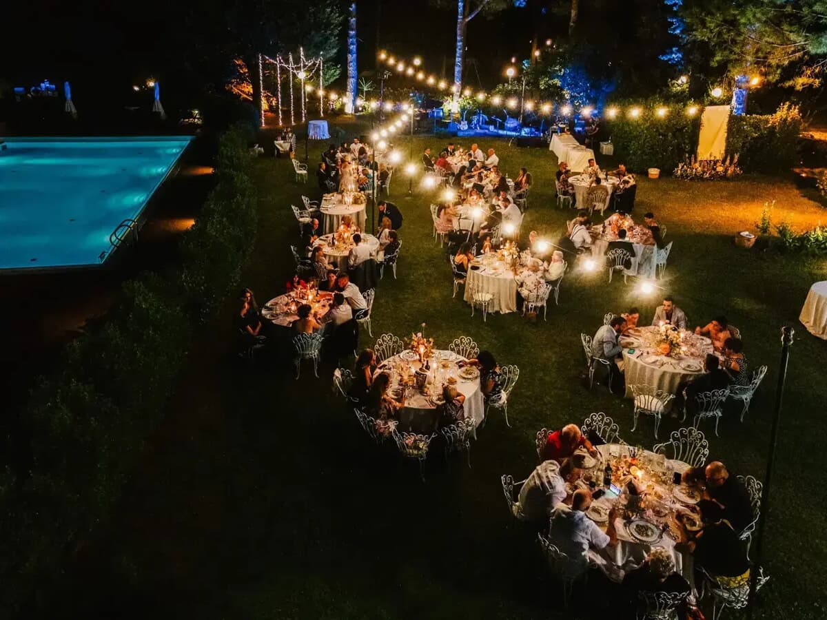 Matrimoni da sogno, prezzi da capogiro: quanto costa sposarsi nelle location più richieste della Romagna