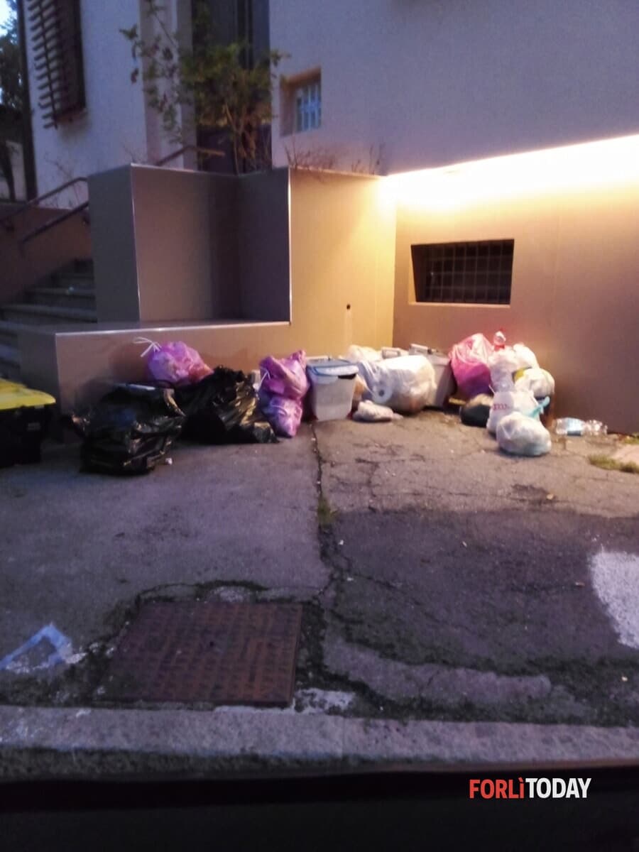 "Squallida situazione da anni, va ristrutturato il senso civico di certe persone"