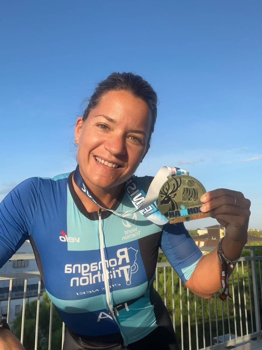 Un'impresa costruita passo dopo passo, Samanta a 36 anni completa il suo primo Ironman: "Ho deciso di dare un cronometro ai miei vorrei"