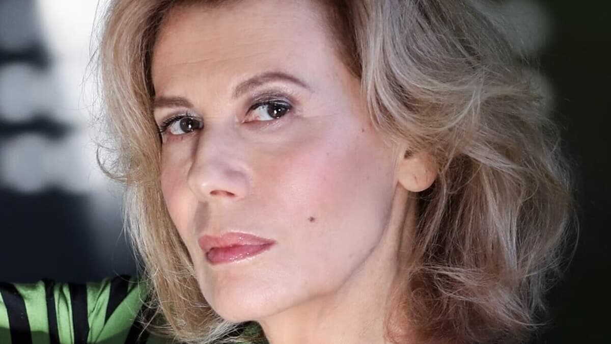 Quando l'arte cura le ferite: alla Fabbrica delle Candele lo spettacolo di Daniela Poggi e Mariella Nava contro la violenza di genere