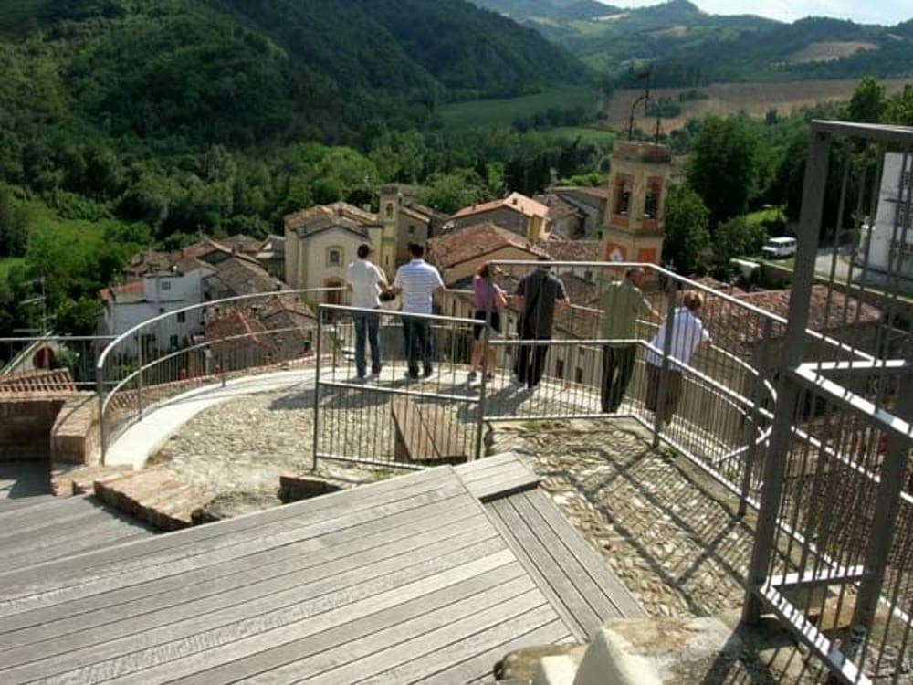 La rocca di Predappio riapre per due appuntamenti: visite e aperitivo al tramonto