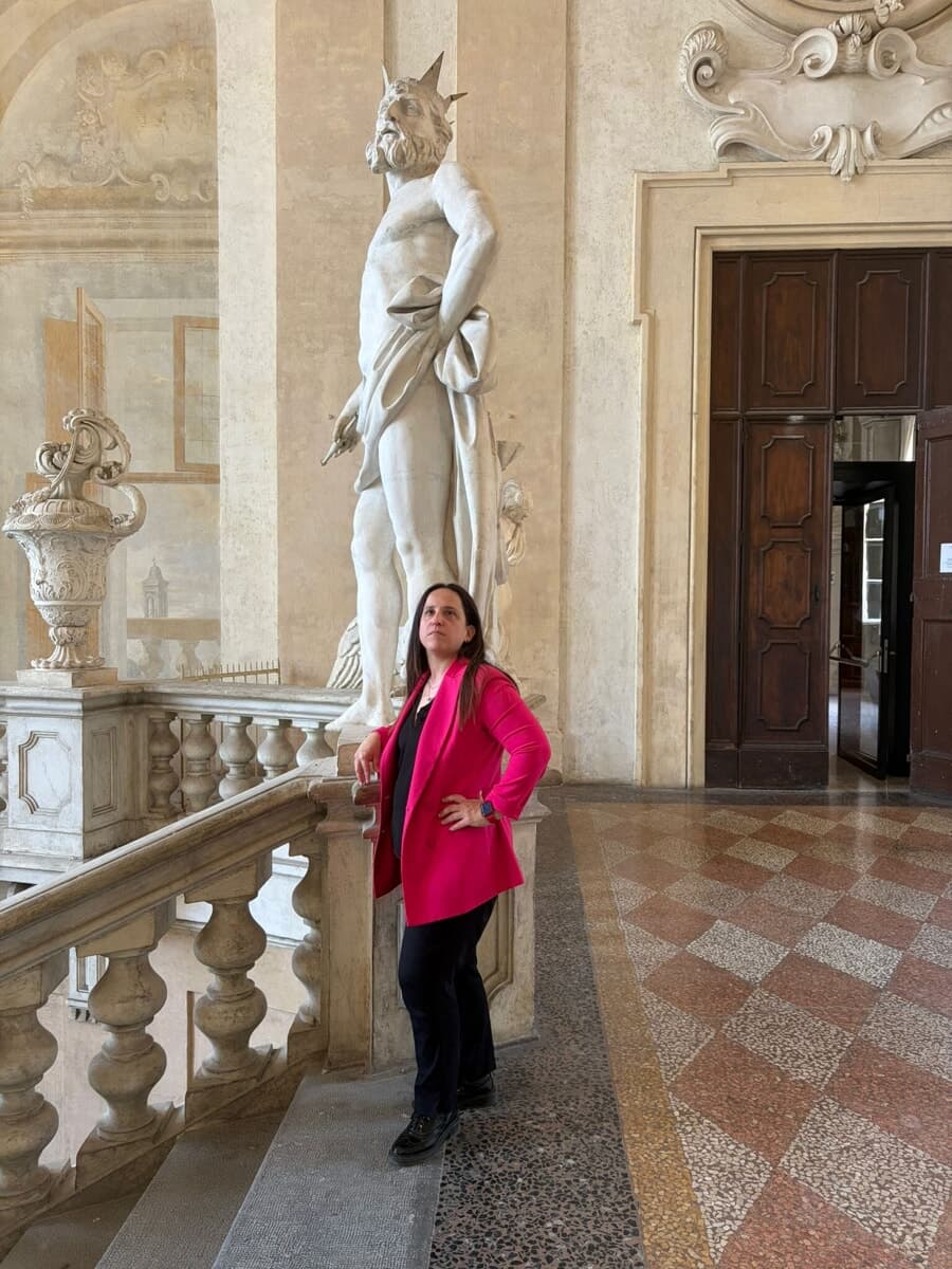 Doppia abilitazione, il traguardo di Sonia Guariglia: è la prima donna avvocato e commercialista nel forlivese