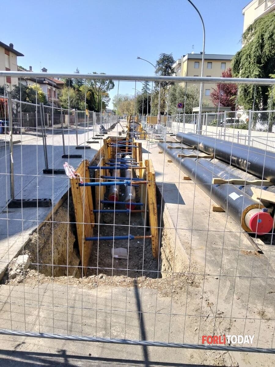 Teleriscaldamento, ultimi cantieri a Coriano e via Costanzo II: proroga per il caldo
