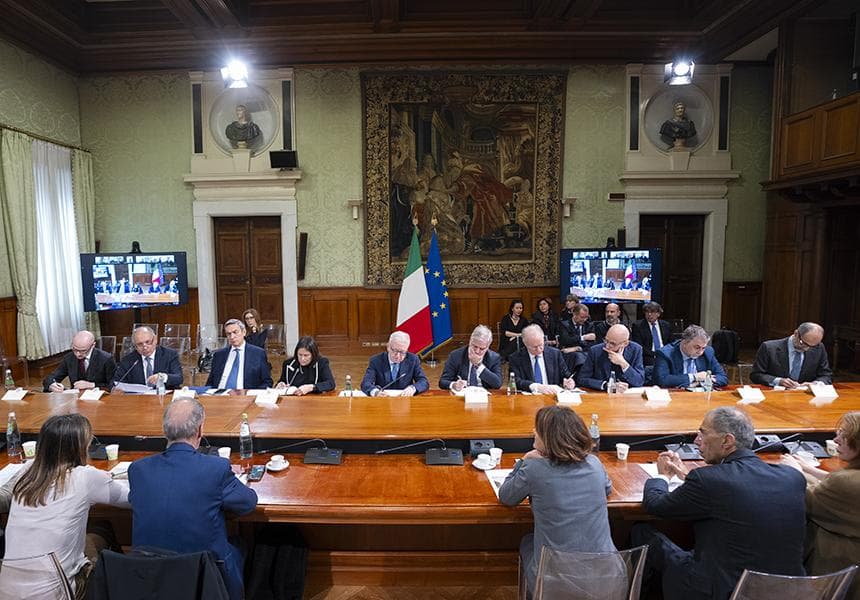 Il Consiglio dei Ministri vara misure urgenti sui carburanti e sostegni alle imprese