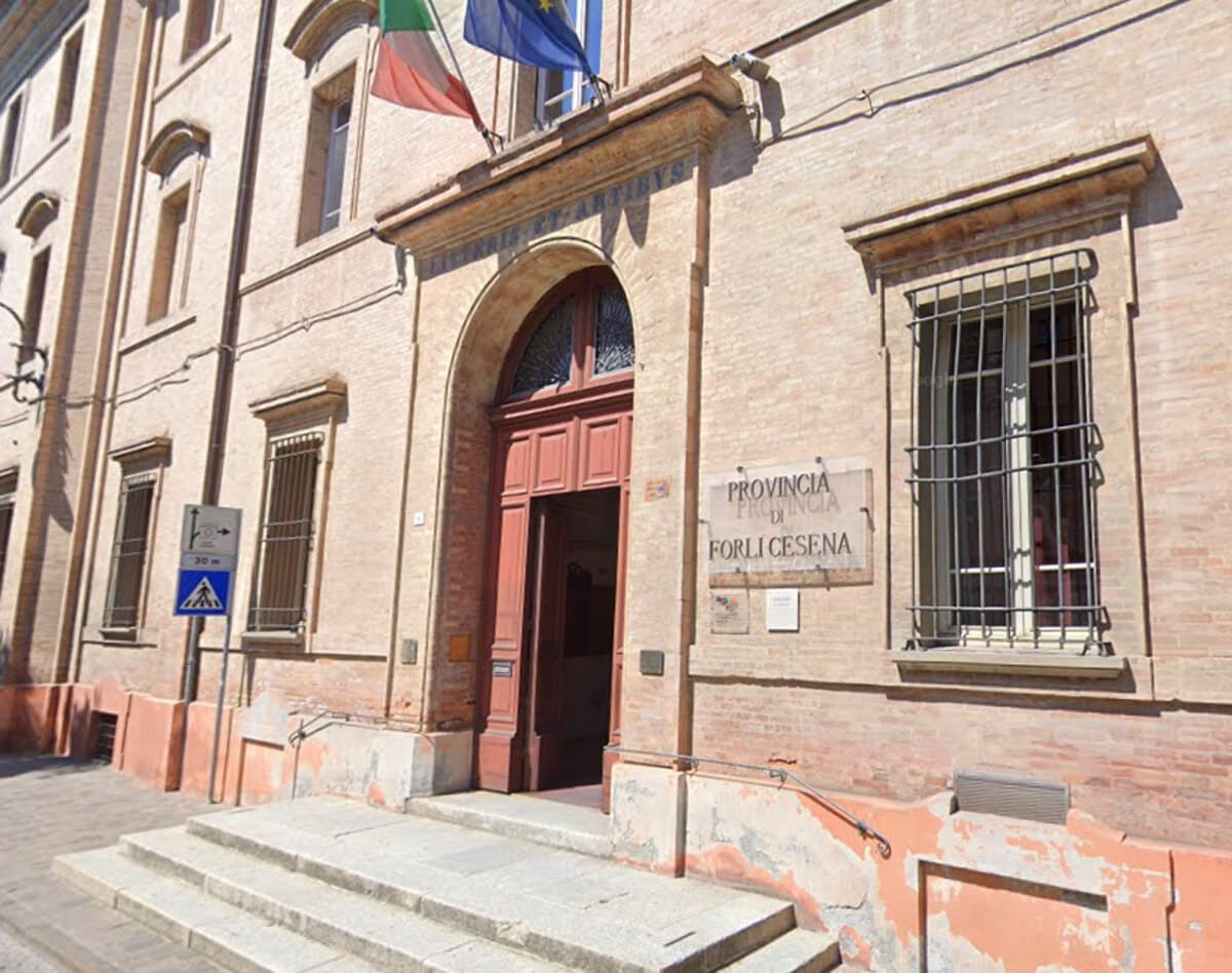 Con Alessandro Fabbri la conferenza "Di legno, di carta e di altre storie. Il Marangone memoria di un poeta"