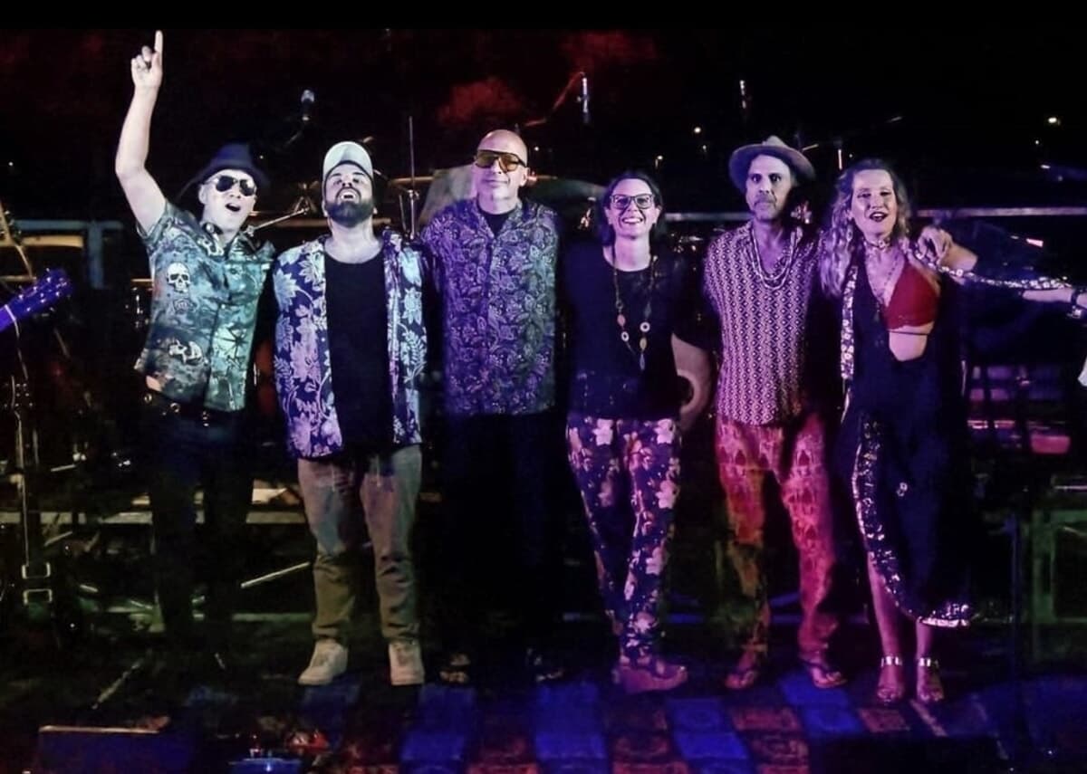 Il ritmo di Santana accende il Foro Boario con i "Moonflower"