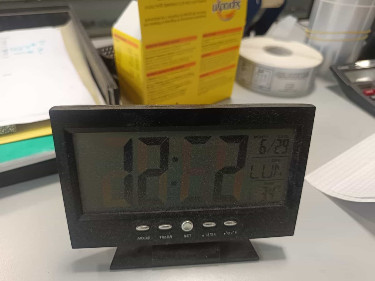 Caldo estremo in fabbrica: braccio di ferro all'Electrolux, i lavoratori disertano i turni