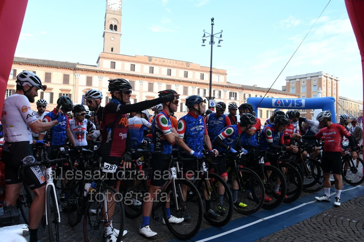 Sport, paesaggi mozzafiato e 128 chilometri di passione: si avvicina l'ora del Giro del Muraglione