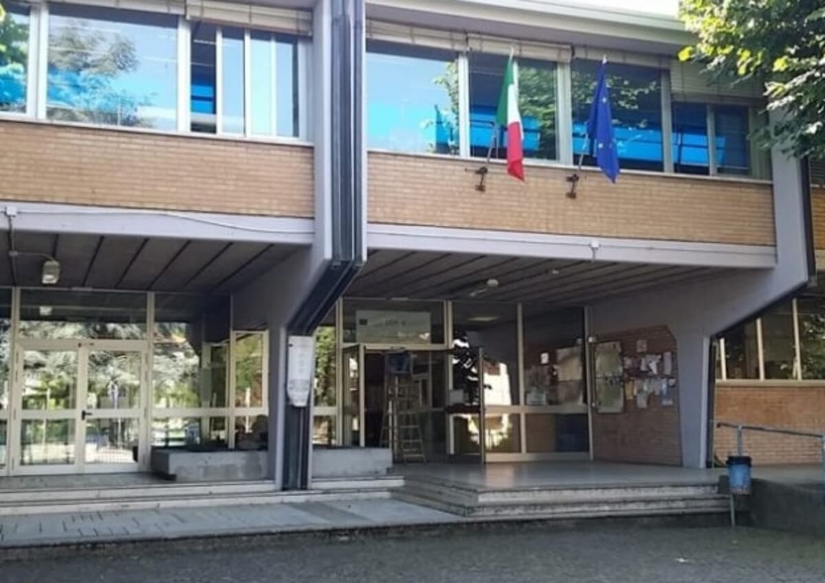 Maturità 2026, 119 diplomati al Saffi-Alberti: c'è un solo 100 ed è rosa, tutti i voti