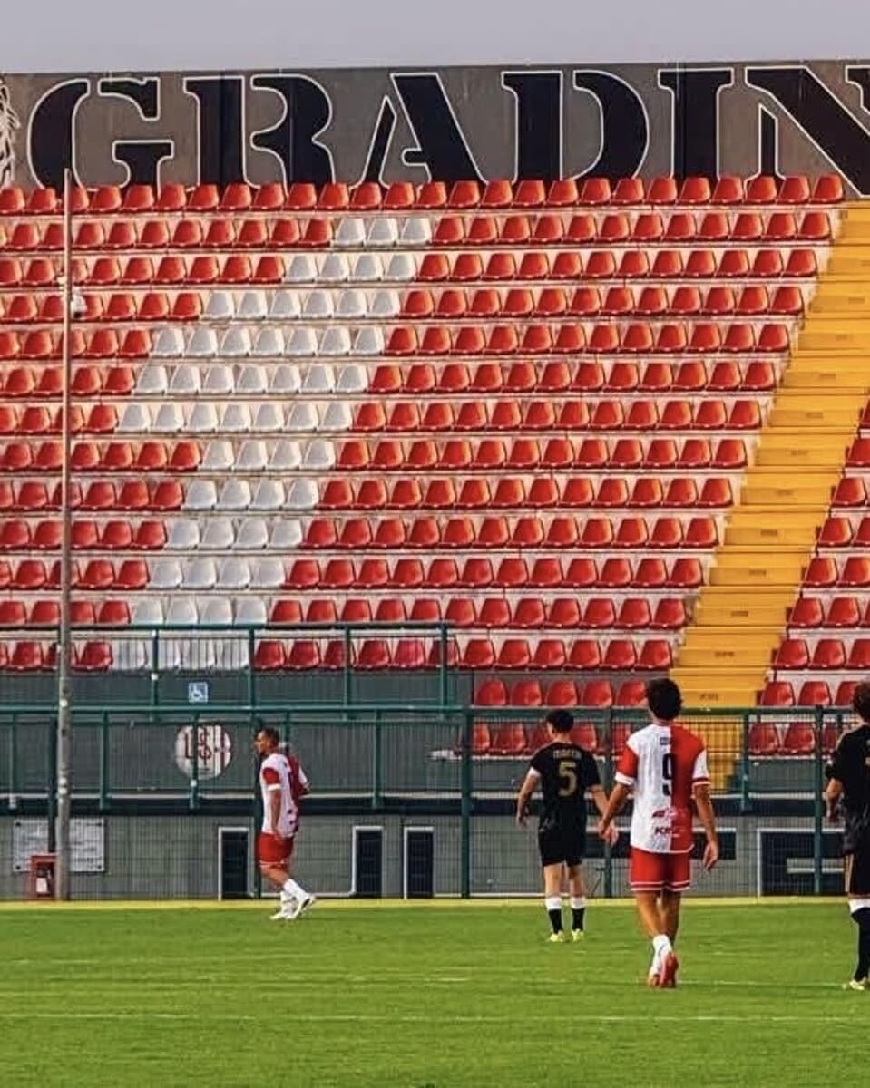 La lotteria dei rigori sorride al Forlì, i biancorossi battono la Juventus Next Gen e si regalano il derby col Ravenna