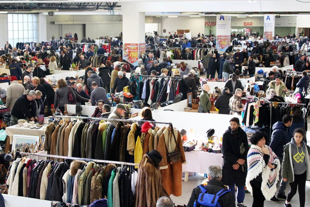 "Commercianti per un giorno" torna alla Fiera: 350 espositori per comprare e scambiare l'usato