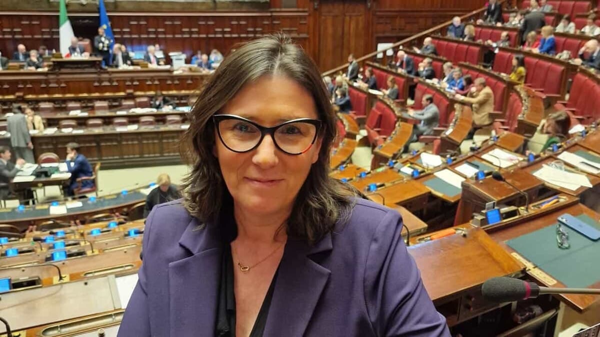 Investimenti in asset digitali, allarme frodi: Tassinari (Forza Italia) chiede un rafforzamento dei controlli
