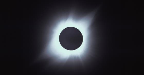 Eclissi solare totale del 12 agosto: dalla Spagna alle Baleari, dove godersi l'evento