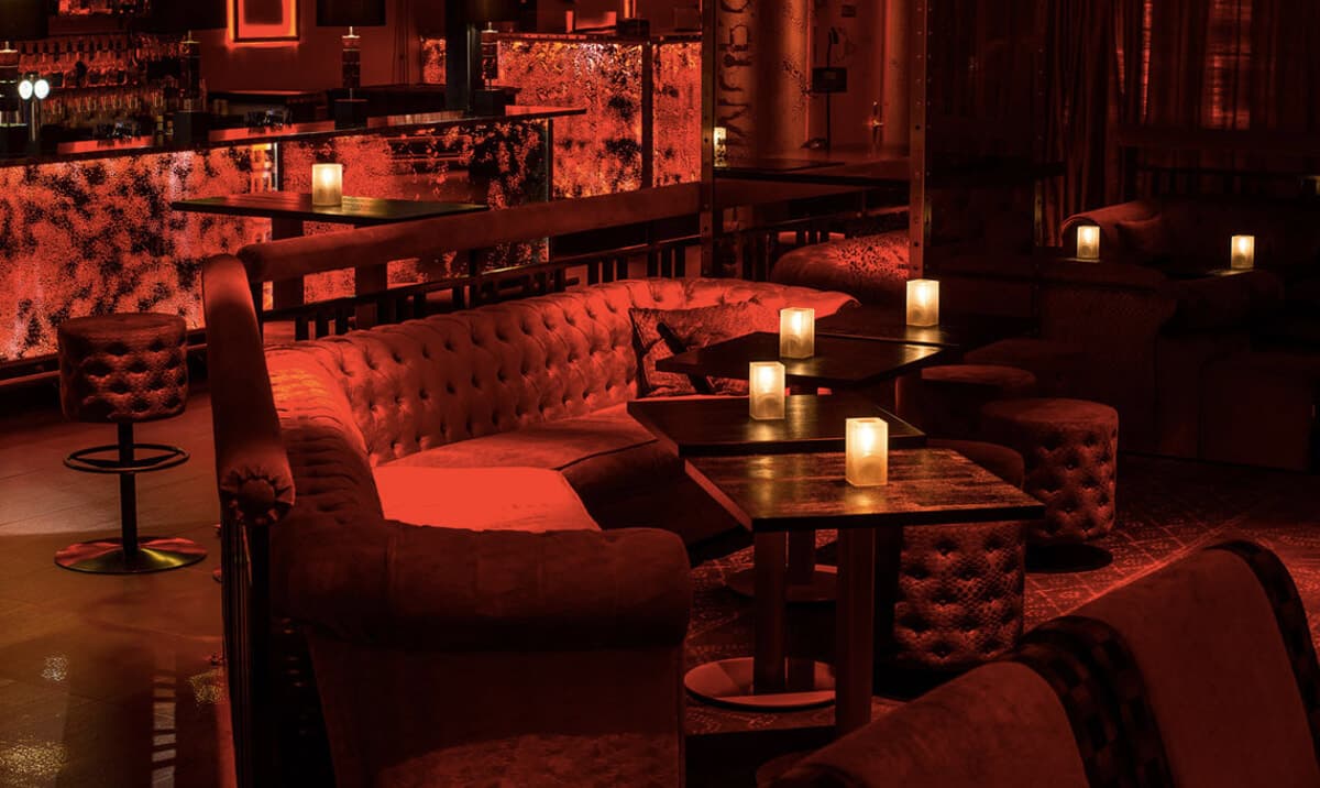 Il mondo della notte in Romagna: come cambiano i club privè e i night club. La mappa dei locali