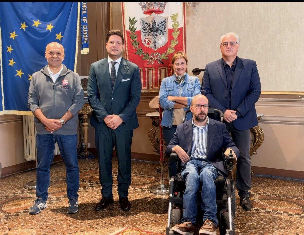 Pallacanestro Forlì e Cavarei insieme per il sociale: parte “Oltre il canestro, nessuno escluso”