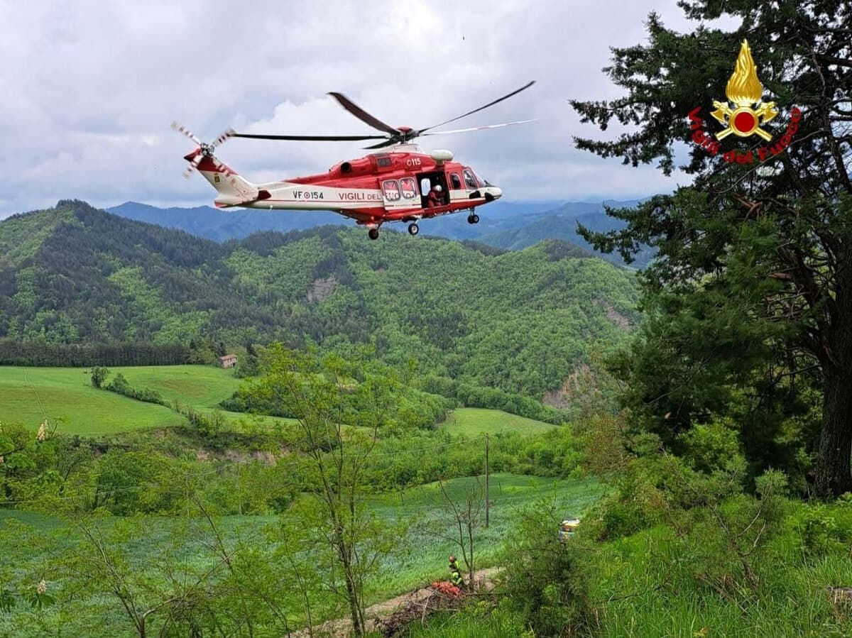 Disperso col proprio cane nei pressi della diga, si alza in volo l'elicottero per recuperarlo