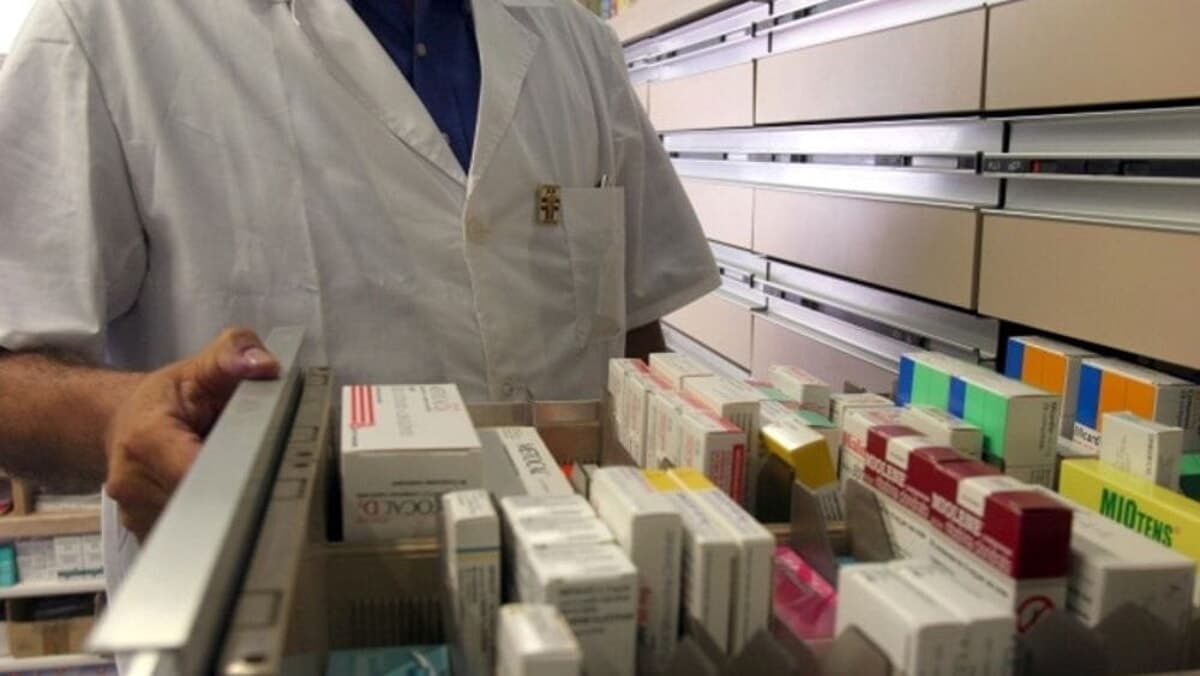 Nuove opportunità di lavoro negli enti locali, aperti due bandi di concorso: si cercano un farmacista e un operaio
