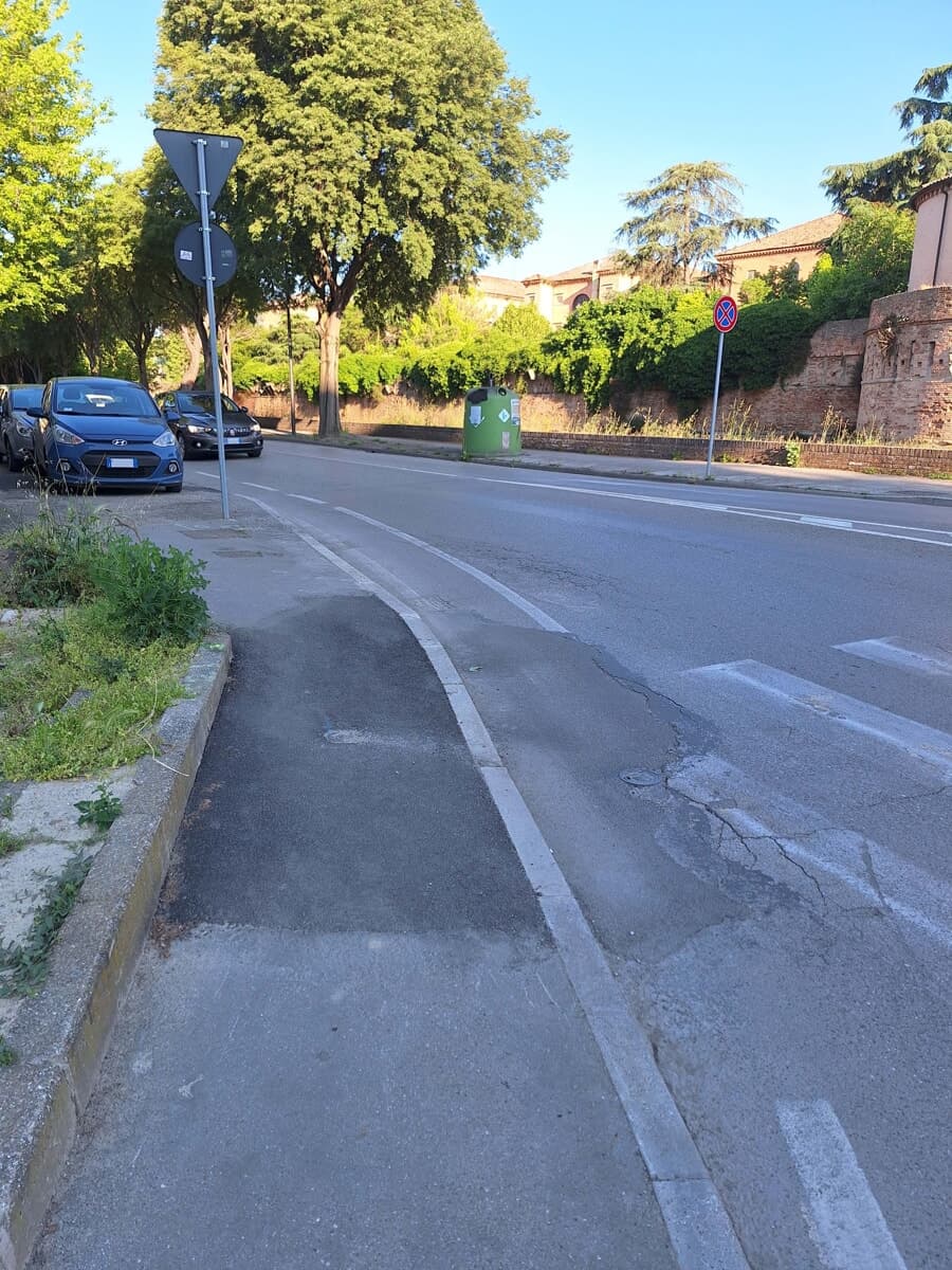 "Lavori in corso in un tempo infinito"