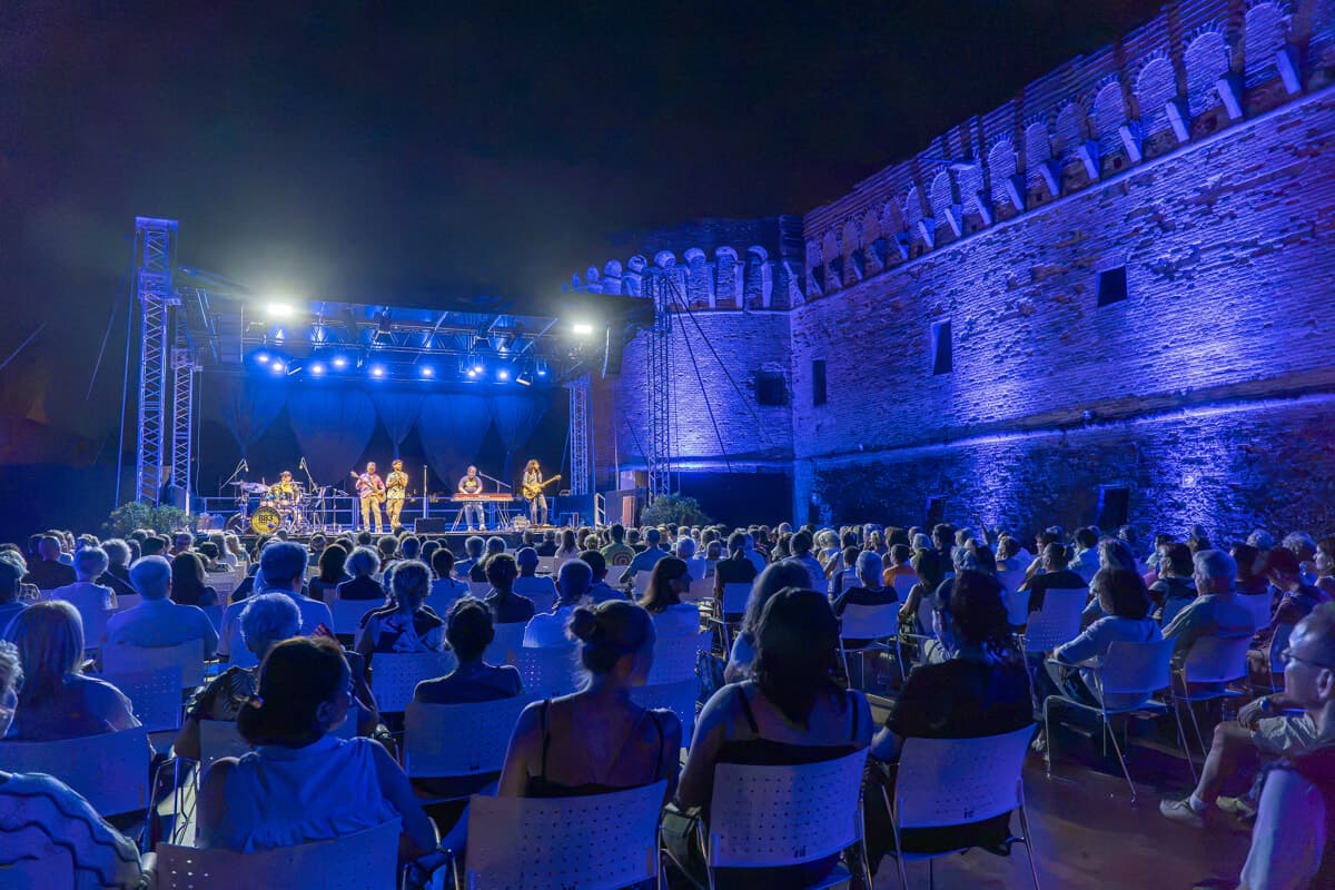 Cala il sipario sull'estate alla Rocca, oltre 9 mila spettatori e 20 serate sold out. "La città ha accolto con interesse questa proposta"