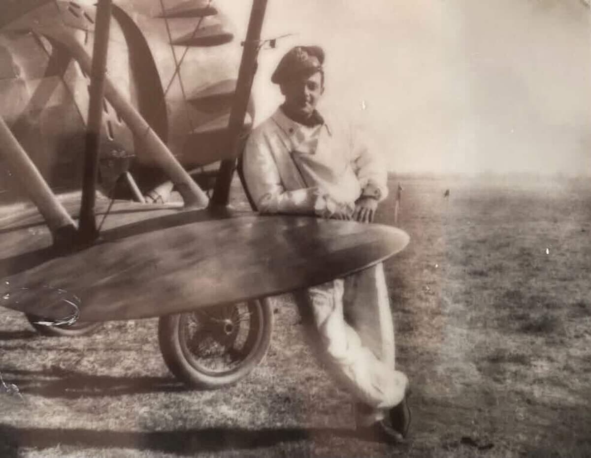 Carpinello ritrova la memoria del suo aviatore: la ricerca di Amin Della Caproni riporta alla luce Flavio De Lorenzi