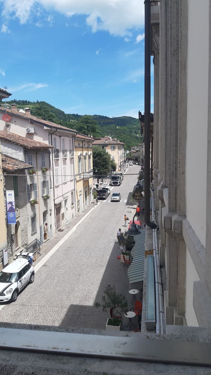 Via Garibaldi, cantiere "spaccato" in due: modifiche alla viabilità fino al termine dei lavori