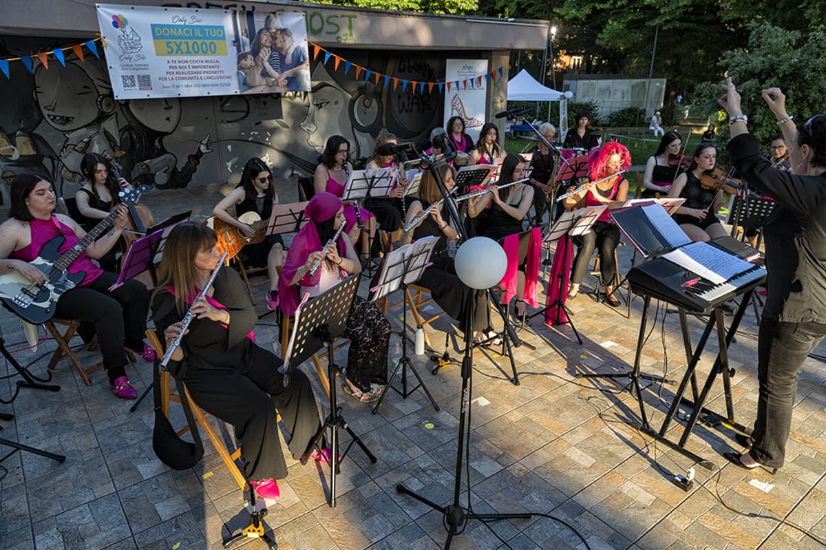 Il Foto Cine Club Forlì dedica una mostra alla Pink Orchestra. E ci sarà anche un concerto