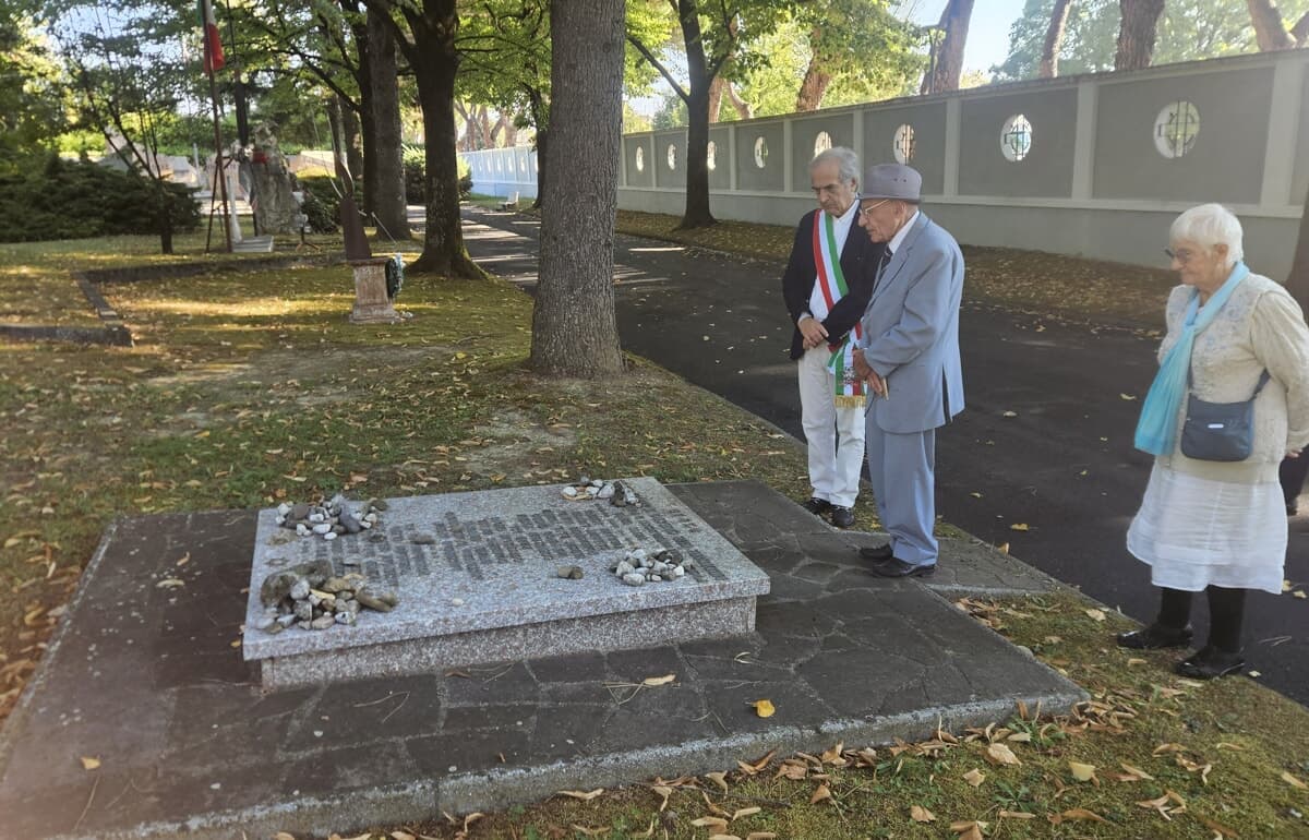 Il sindaco Zattini e il rabbino Caro rendono omaggio alle vittime degli eccidi nazifascisti del settembre 1944