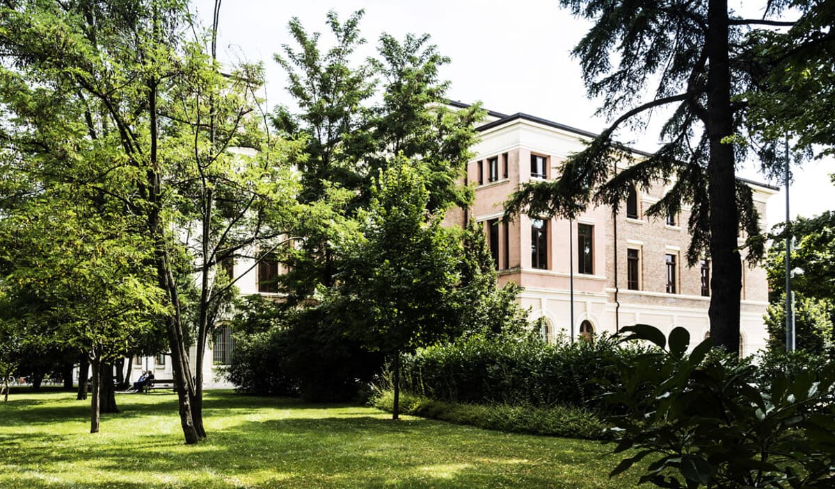 "Il dottor Lughi e la chirurgia ortopedica di Villa Igea, grandi esempi di professionalità e generosità"