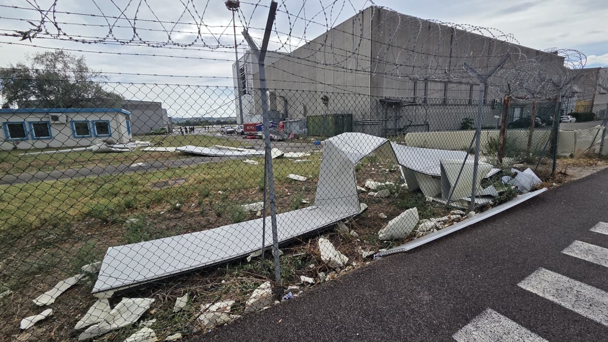 Maltempo del 21 agosto: folate fino ai 130 km all'ora sull'aeroporto, la conta dei danni è salata