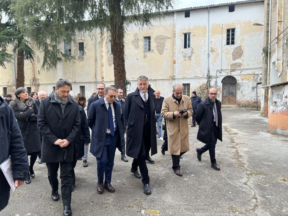 Da Galeata a Forlì, cinque tappe per il ministro Giuli: focus su archeologia, rocche e l'archivio alluvionato