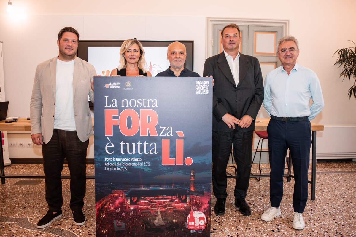 Niente rincari e sconti per i giovani, l'Unieuro chiama a raccolta i tifosi: "Vogliamo un palazzetto vivo"