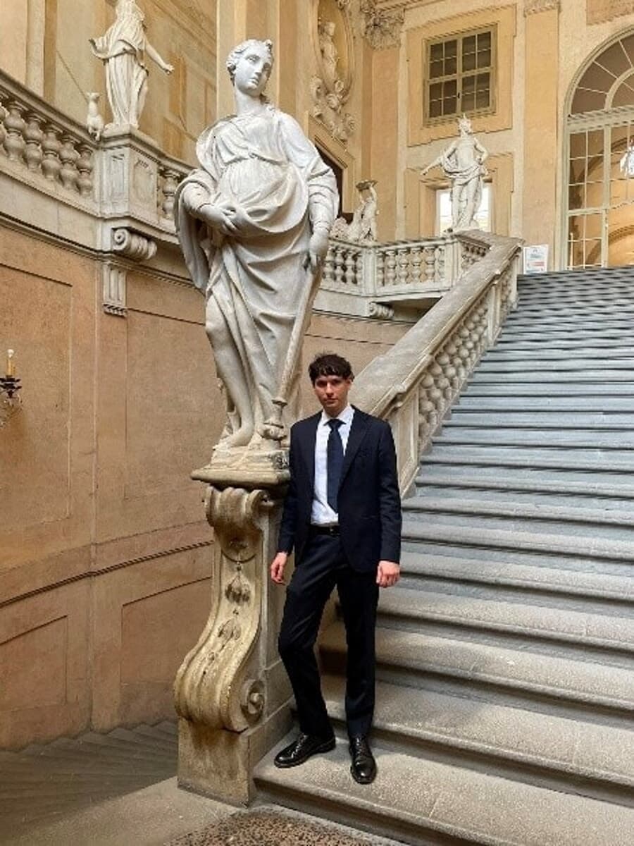 Giovane forlivese diventa avvocato a 26 anni, era stato anche premiato in Parlamento