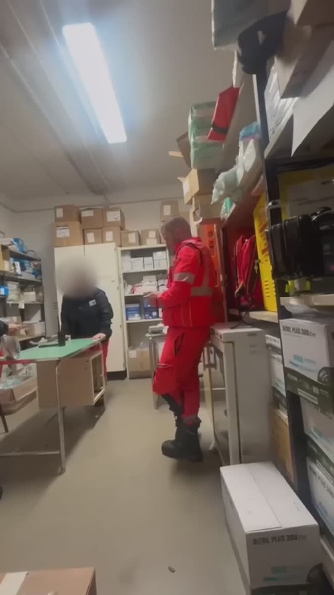 Morte di Deanna Mambelli, spuntano i video tra i colleghi: “Perché l'autopsia?”. Spada cita anche un altro caso