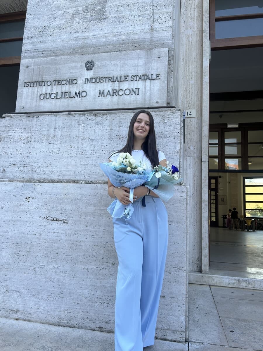 L’unica ragazza della classe fa l'en plein, 100 e lode in Elettronica per Lisa: "Ho imparato a credere in me stessa"