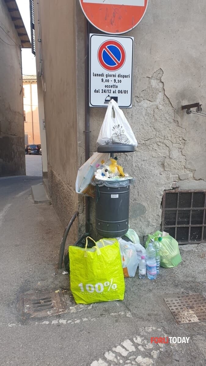 "Sporcizia a Modigliana"