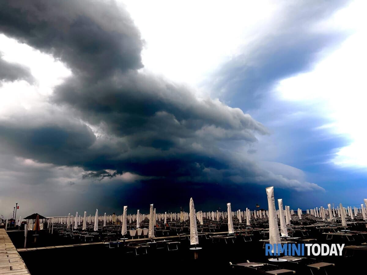 Scatta l'allerta meteo "gialla", dopo il caldo in arrivo forti temporali e temperature nella norma
