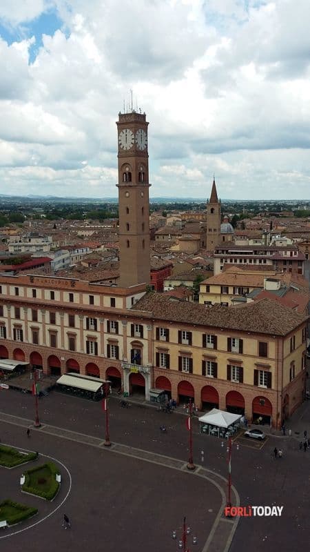 Forlì accende le luci sulla Sclerosi Sistemica: il Municipio si tingerà di viola
