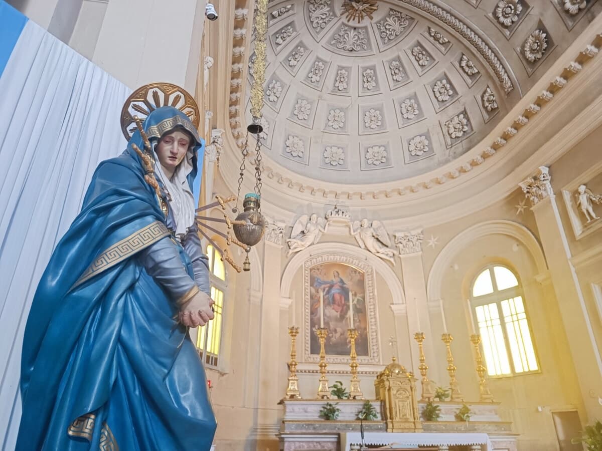 Sulle orme del Santo per le vie del centro: la città riscopre la sua eredità francescana