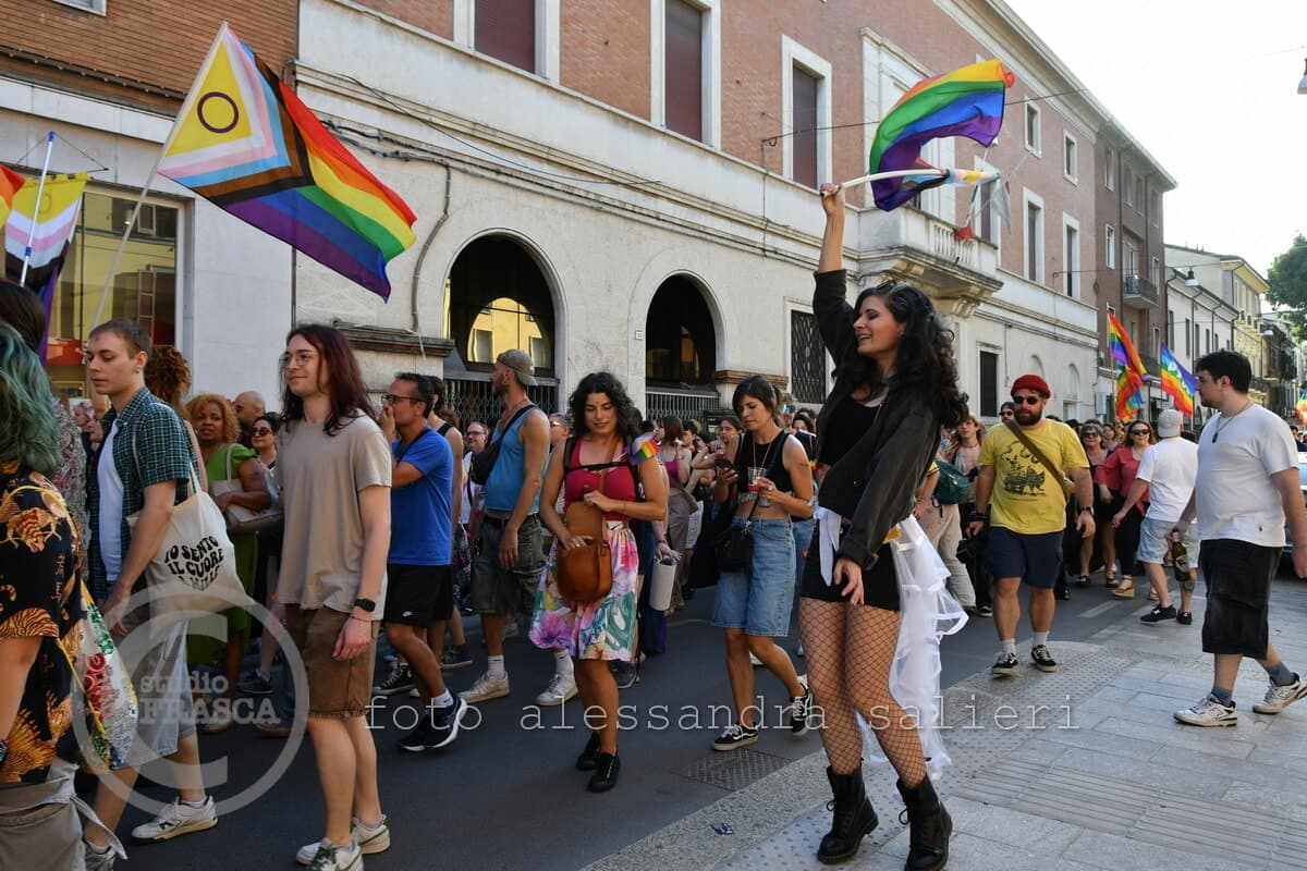 Forlì Pride, il bilancio dopo il corteo: "Insulti e sputi, ma la risposta all'odio non è la repressione"