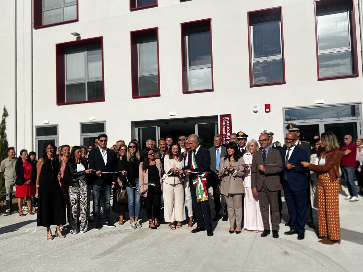 Dalle ceneri del vecchio edificio rinasce la nuova Maroncelli: progetto da 15 milioni. Il sindaco: "Un'emozione che fa tremare i polsi"