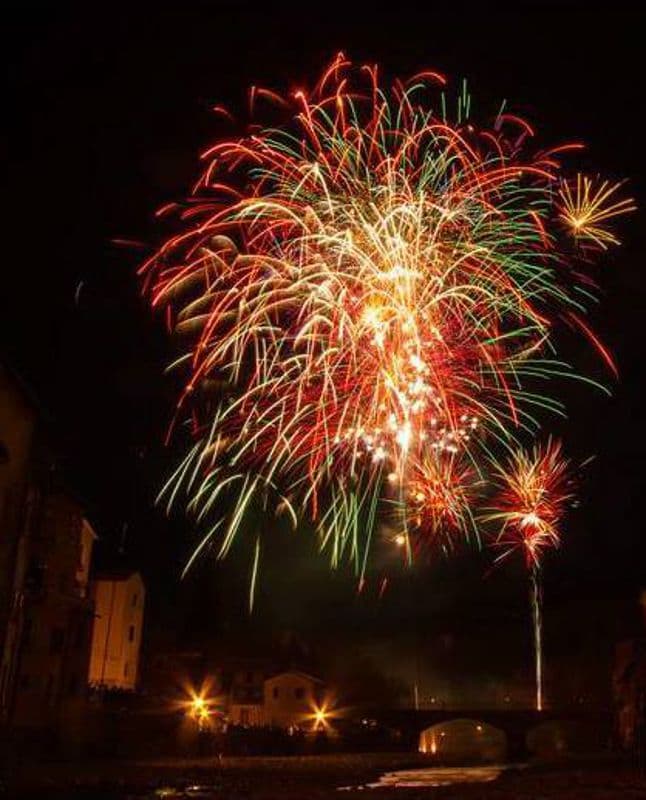 Tra fede, memoria e fuochi d’artificio: torna il tradizionale "Ferragosto a Castelnuovo"