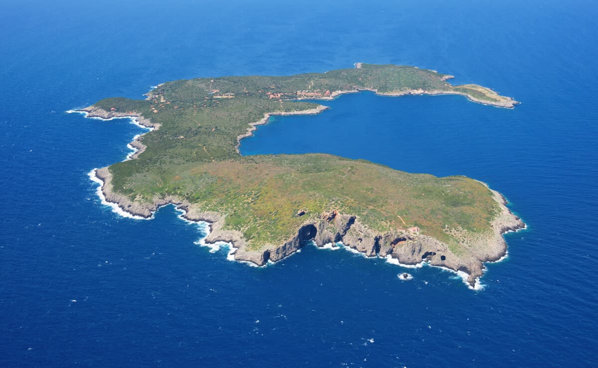 Sub colto da malore nell'immersione: non ce la fa, muore poco dopo