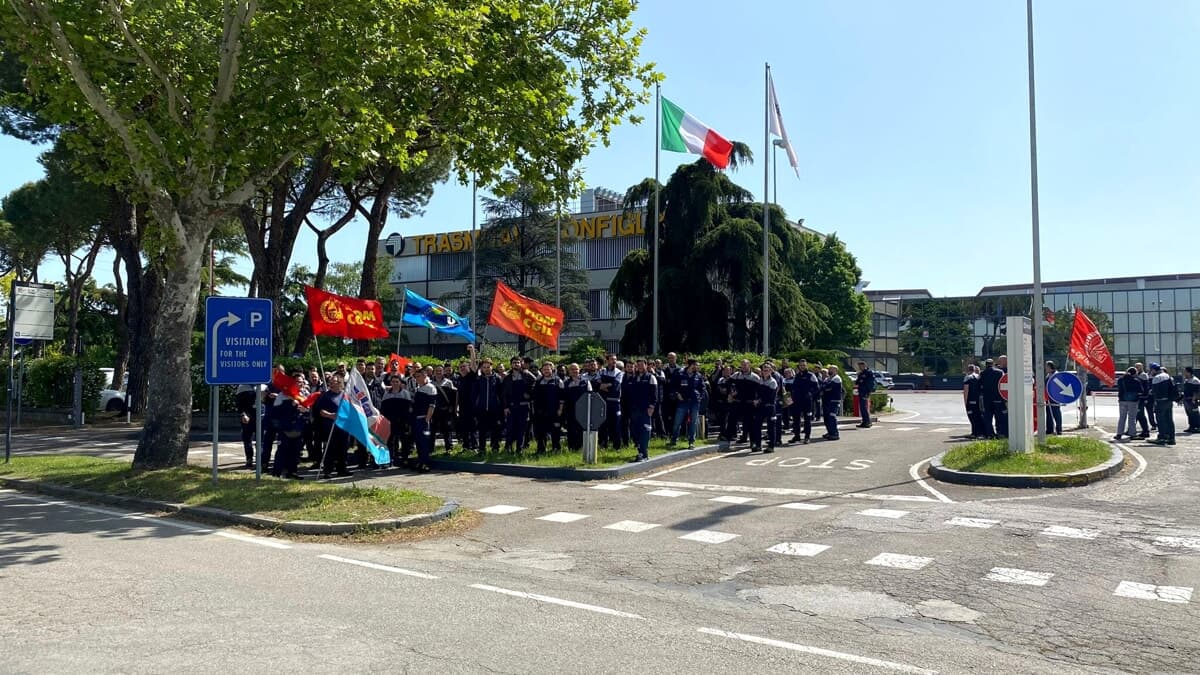 Bonfiglioli, "rinviato il confronto sul contratto aziendale": scatta lo sciopero dei dipendenti