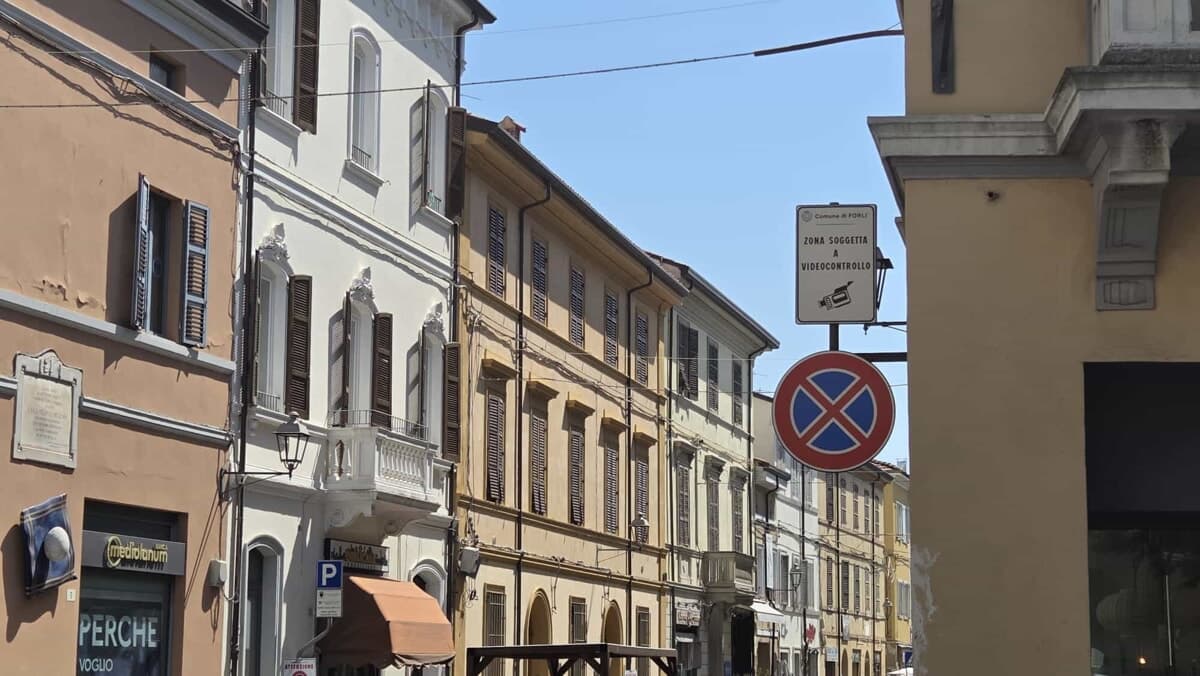 La mappa della (in)sicurezza: quante sono, dove si trovano e quanto ci costano le telecamere in Romagna