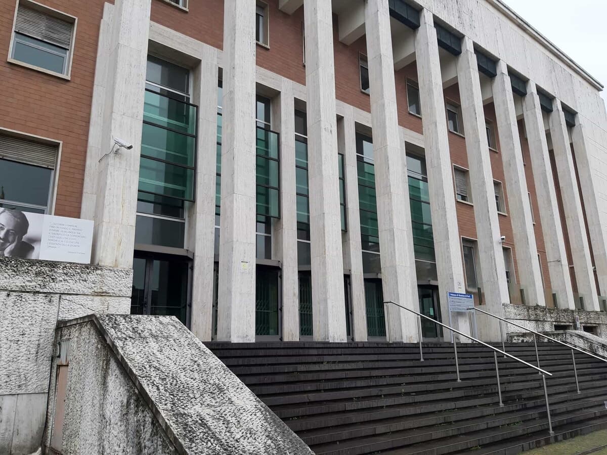 Lutto in Tribunale, muore a 62 anni il Gip Massimo De Paoli: in aula e in ufficio fino all'ultimo