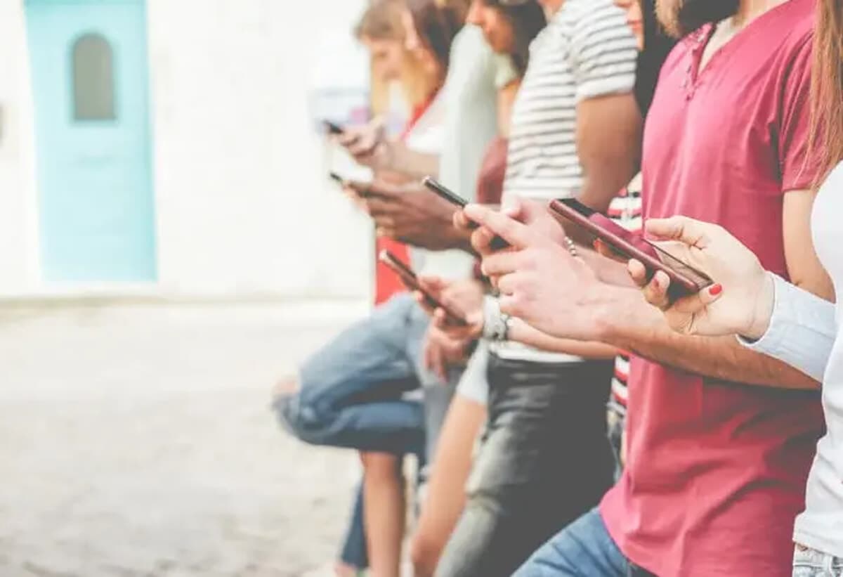 Genitori e figli nell'era del digitale: un ciclo di incontri e aperitivi formativi